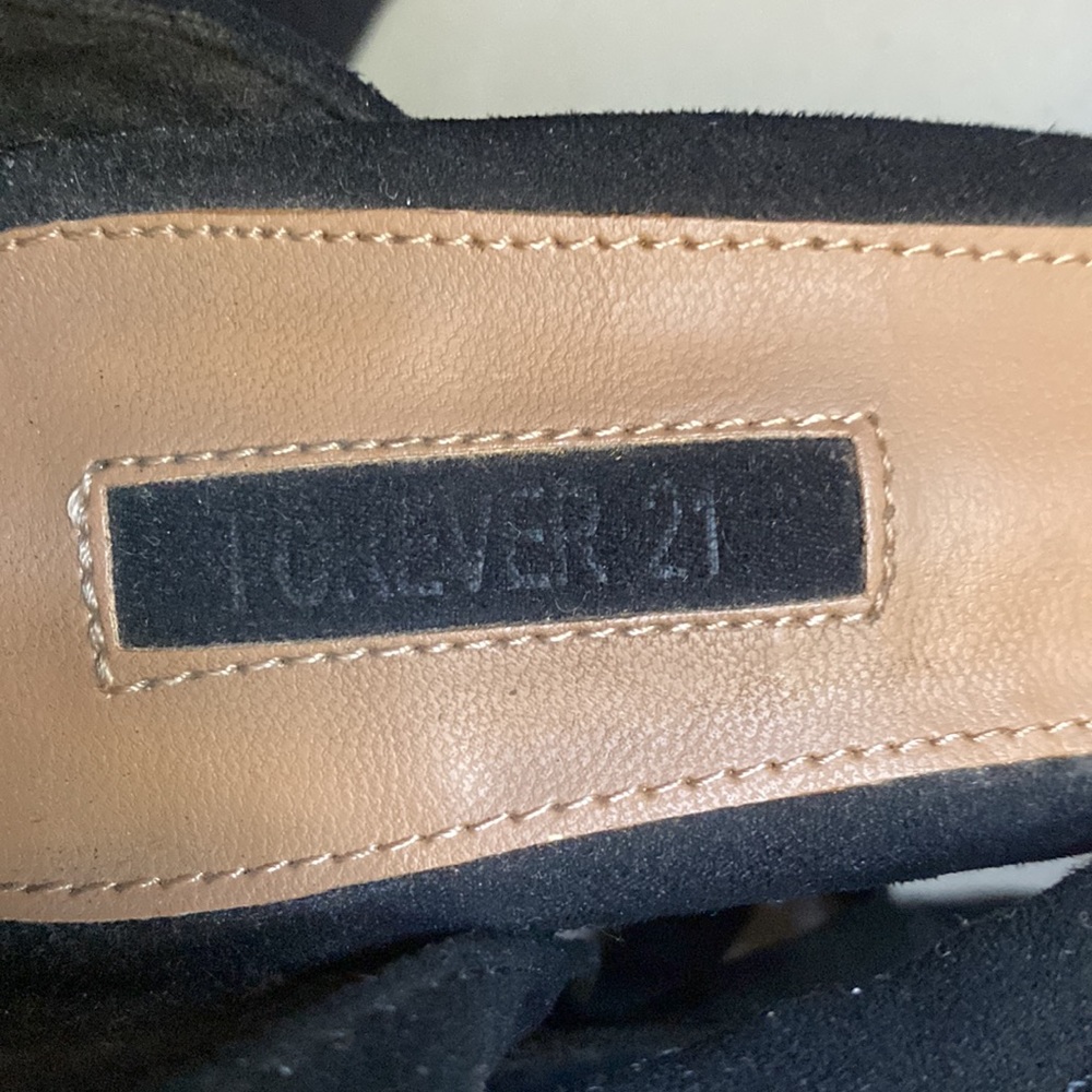 Forever 21 Faux Suede Heels - Picture 6 of 7
